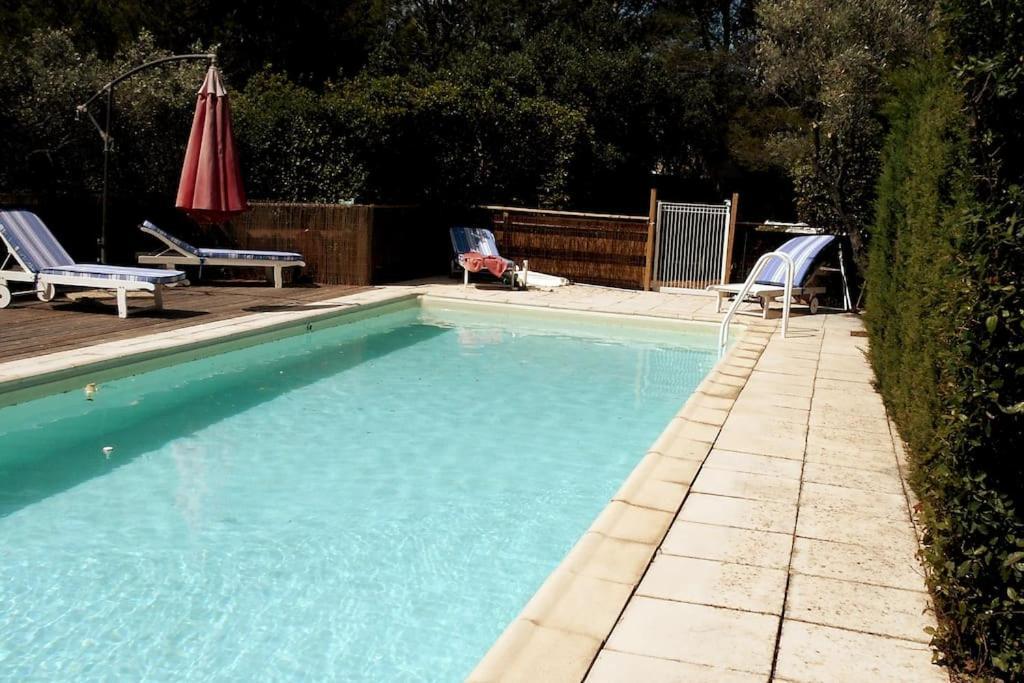 Les Calades - Piscine, Parc, Parking Arles Exterior foto